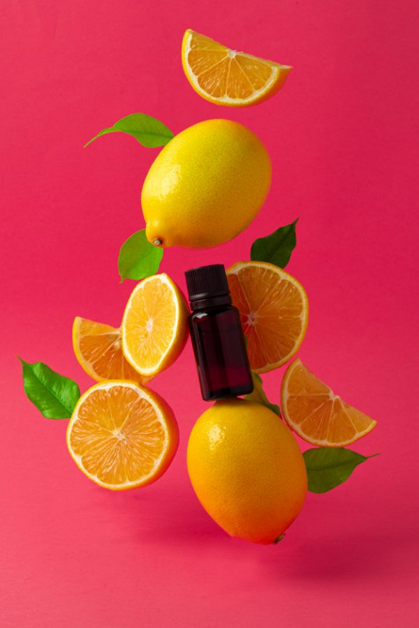 رایحه لیمو خواص بسیاری دارند از قدرت بخشی تا از بین بردن باکتری ها